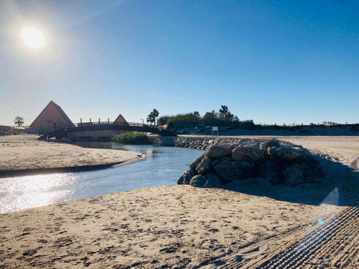 Beachfront And Peaceful Apartment Mareny Barraquetas Екстериор снимка